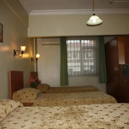Hotel Maltepe Grand 2*