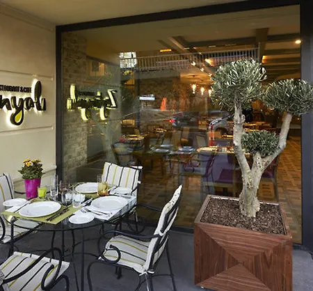 Doubletree By Hilton Gayrettepe Istambul