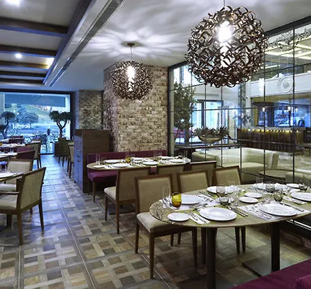 Doubletree By Hilton Gayrettepe 5*