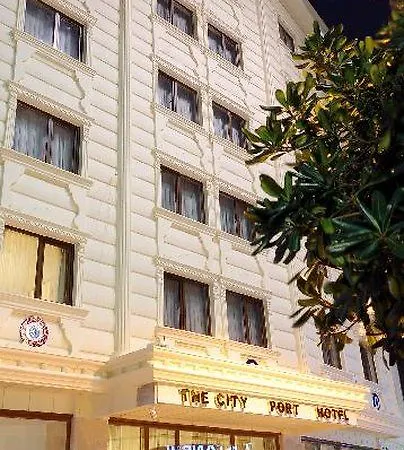 The Port Hotel