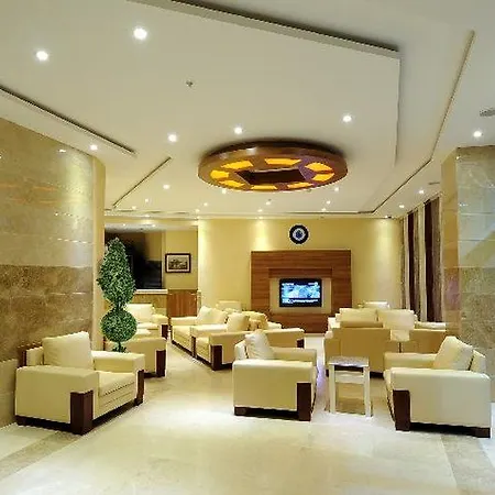 호텔 The Port 4*