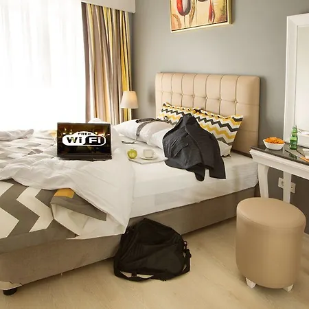 Serenity Airport 4*