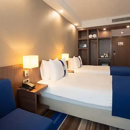 Liv City Hotel 3*