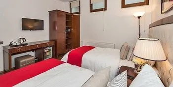 Hotel Four Doors 3*
