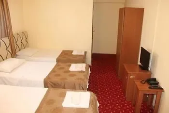شباب إسطنبول باريس اسطنبول