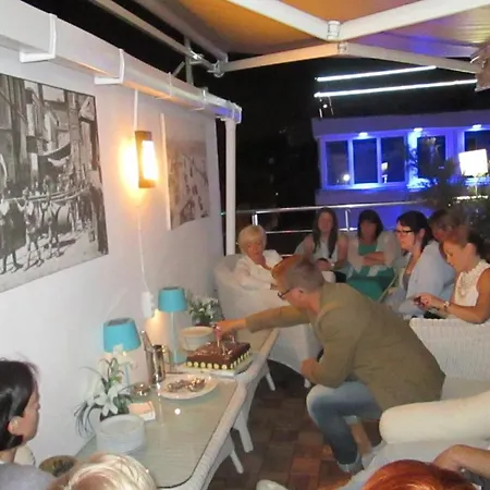 Hotel Glorina 3*