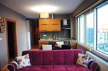 Academia Apart Otel