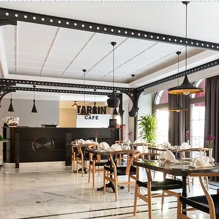Metropolitan Taksim 4* Istanboel