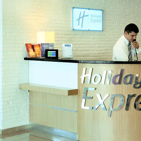 Ξενοδοχείο Express Istanbul-altunizade By Ihg 3*