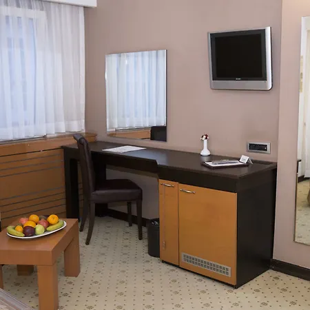 Hotel Zoe 3*