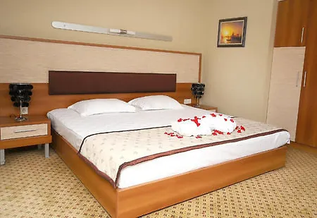 Hotel The Hera Premium 4*