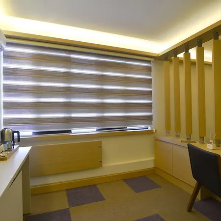 Otel Arsima 3*