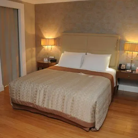 Otel Ramada By Wyndham Asia 4*