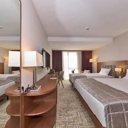 Hotel Land Park 4*