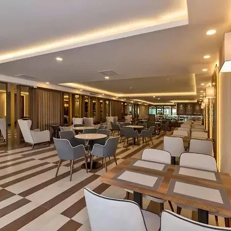 Hotel Land Park 4*