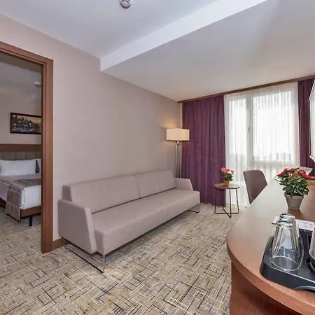 Land Park 4* Istanbul