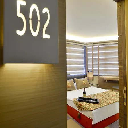 Otel Arsima 3*