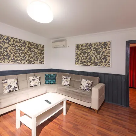35 Tam Apart Otel 3*