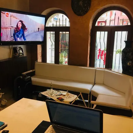 Full House Boutique شقة فندقية اسطنبول
