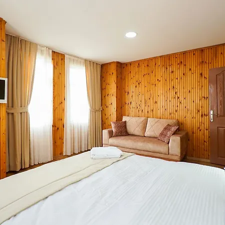 Element Aparthotel 2*