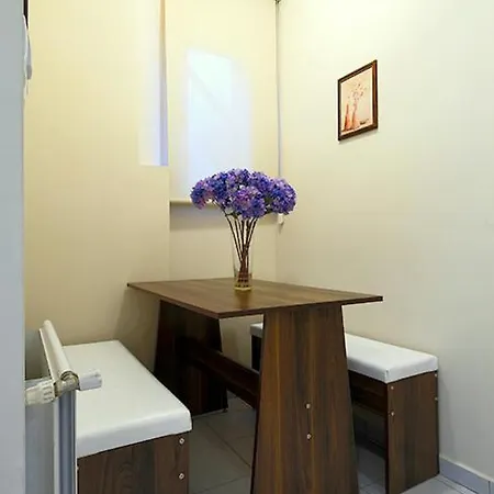 Ates Clco House Aparthotel