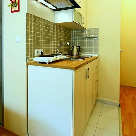 Ates Clco House Aparthotel 3*