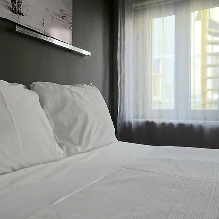 I'zaz Lofts Daire *