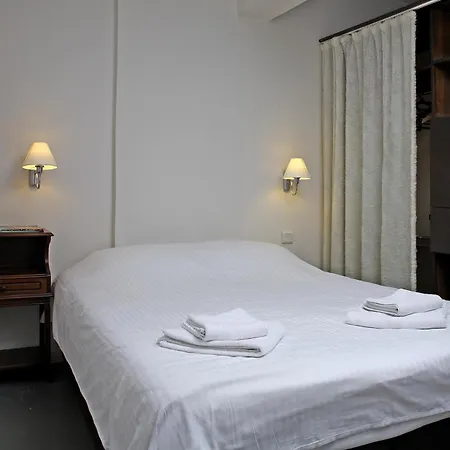 Apartahotel The Y