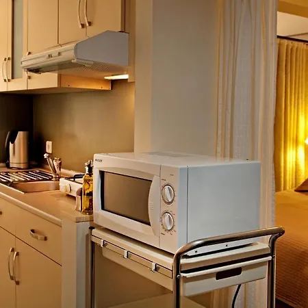 Apartahotel The Y