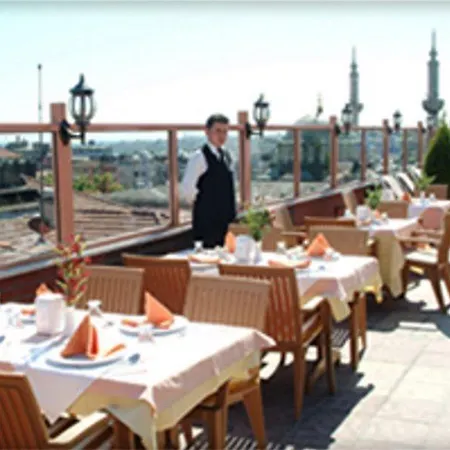 Eyfel Otel