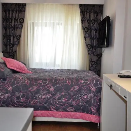 Otel Molton Kabatas