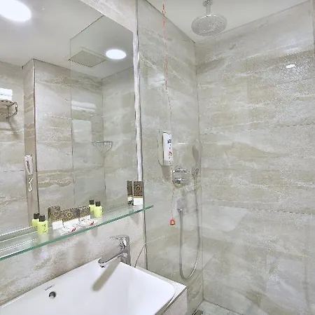 Otel The Tango 3*