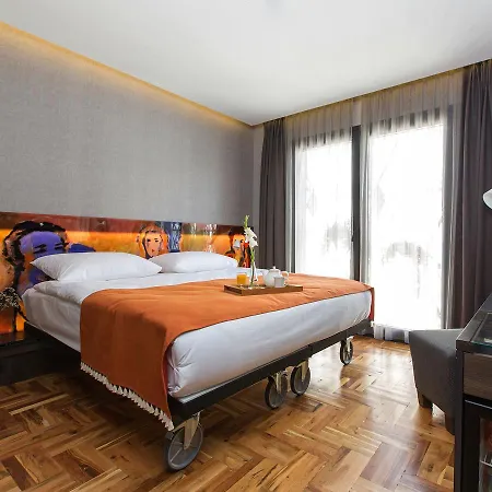 Lampa Design Hotel-special Category Отель 4*
