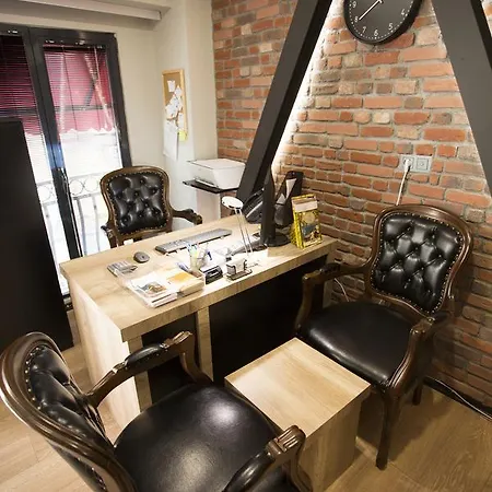 Apartment Long