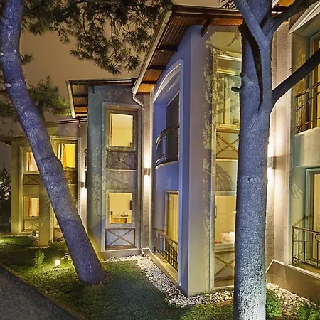 Park 156 Hotel