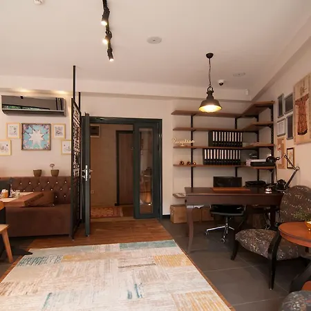 Nomade Exclusive Hotel 2*