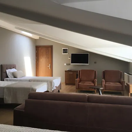 Hotel The Elegant 4*