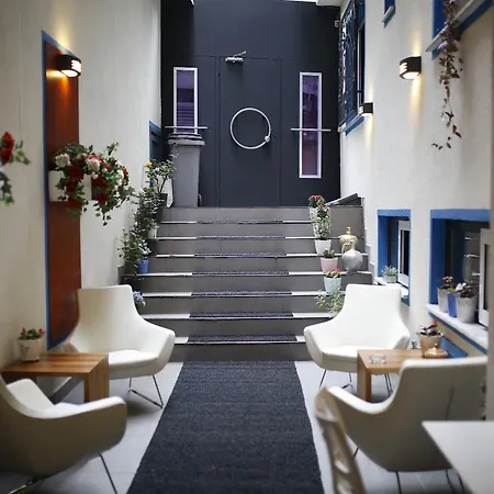 Aparthotel Black