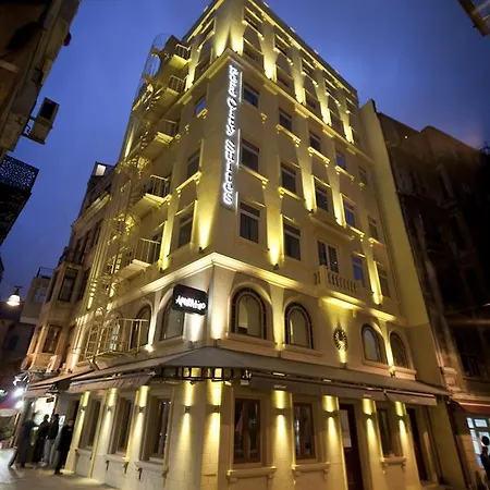Aparthotel Pera 3*