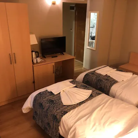 Artika Hotel