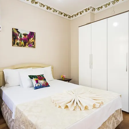 Blue Mosq- Luxury & Cozy Homes Apartment