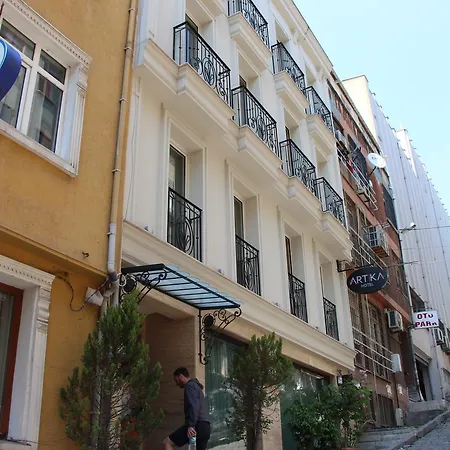 Artika Hotel