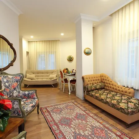 Lir Long Apart Otel 3*