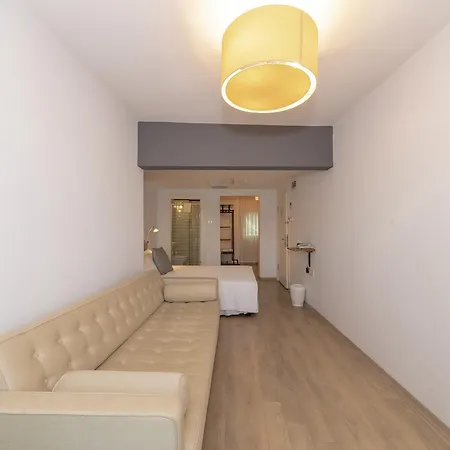 Rumours Hotel
