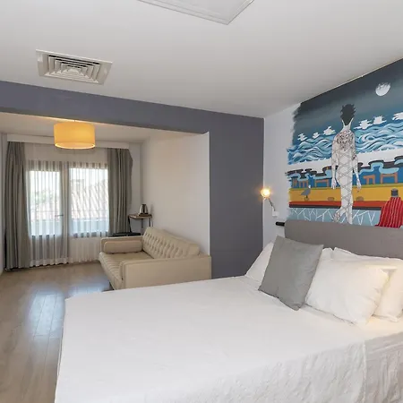 Rumours Hotel 2*