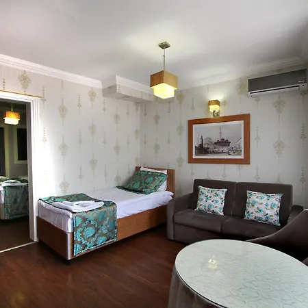 Hotel Agora Boutique & Bistro 3*