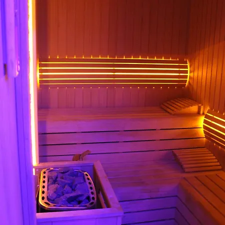 Amara Old & Hotel 3*