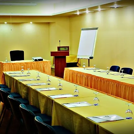 Hotel Feronya 4*