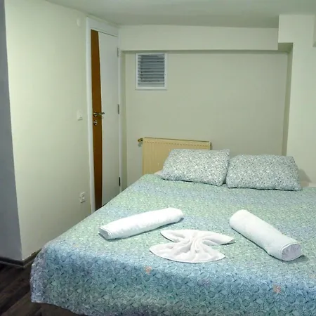 Aparthotel Cmy