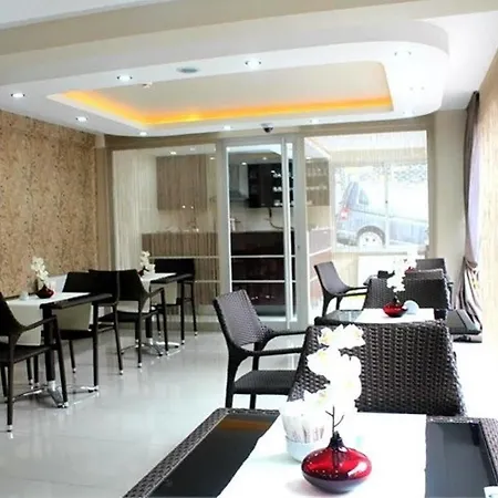 Hotel Sayeban